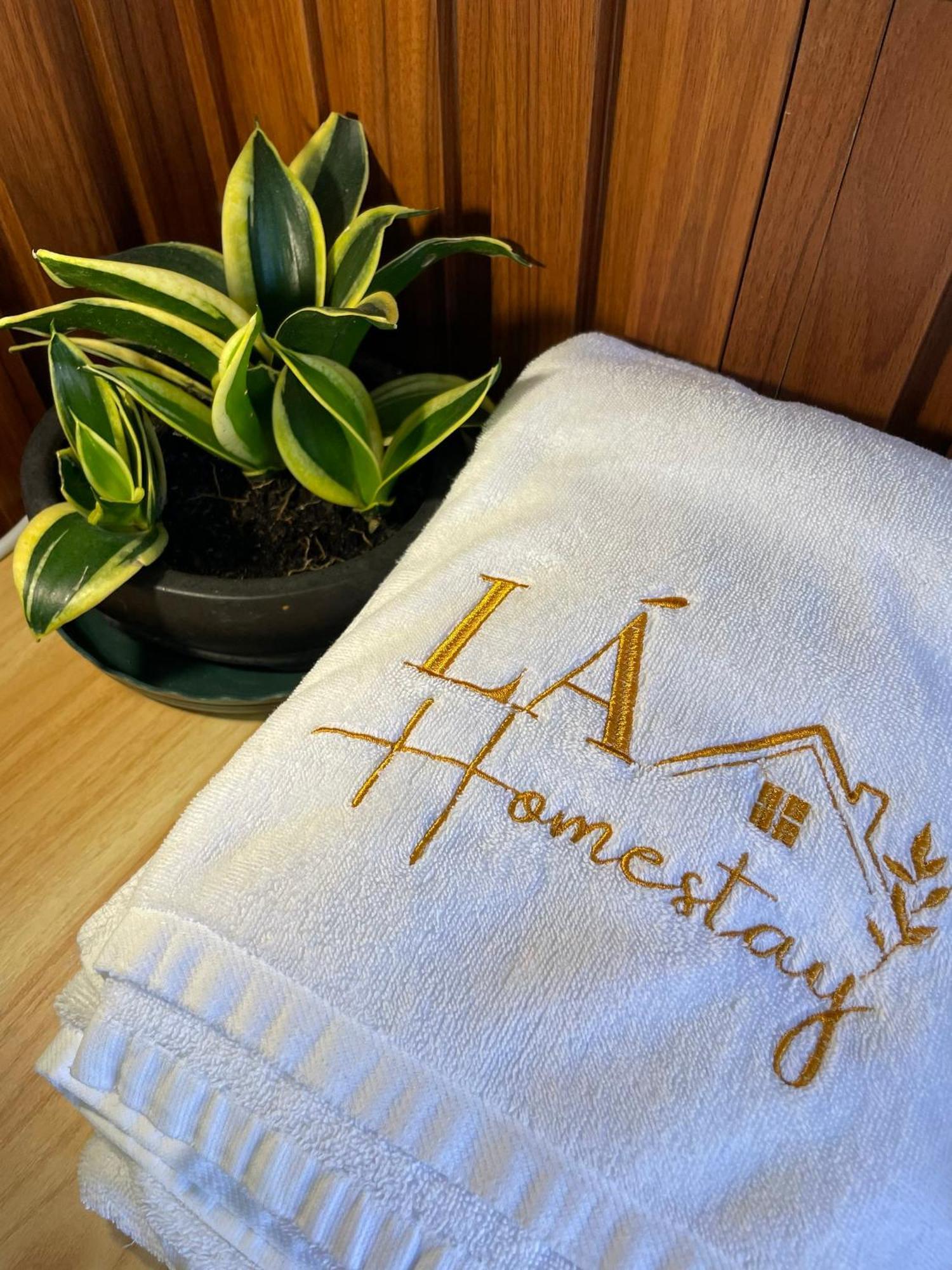 La Garden Homestay Long Xuyên Exterior foto