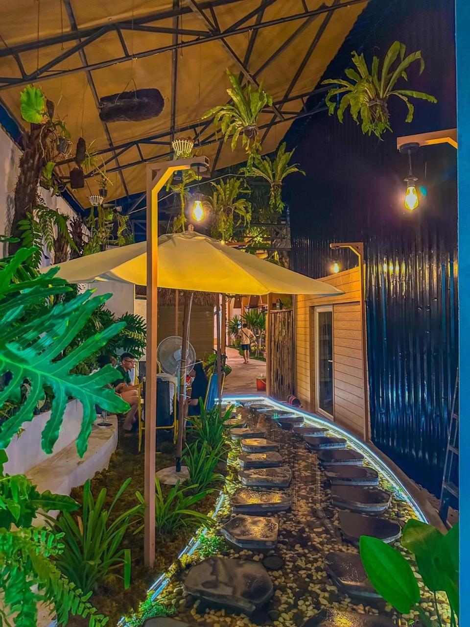 La Garden Homestay Long Xuyên Exterior foto